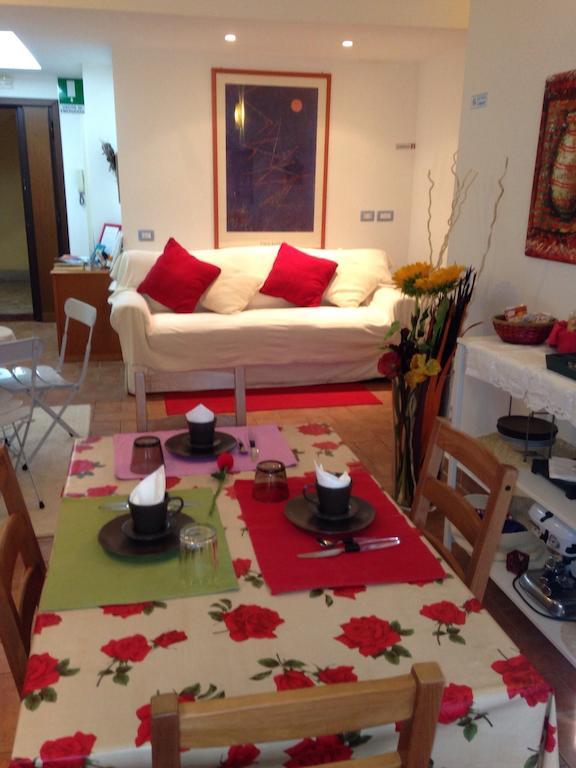 ローマ Casa Degli Ubaldi Bed & Breakfast エクステリア 写真